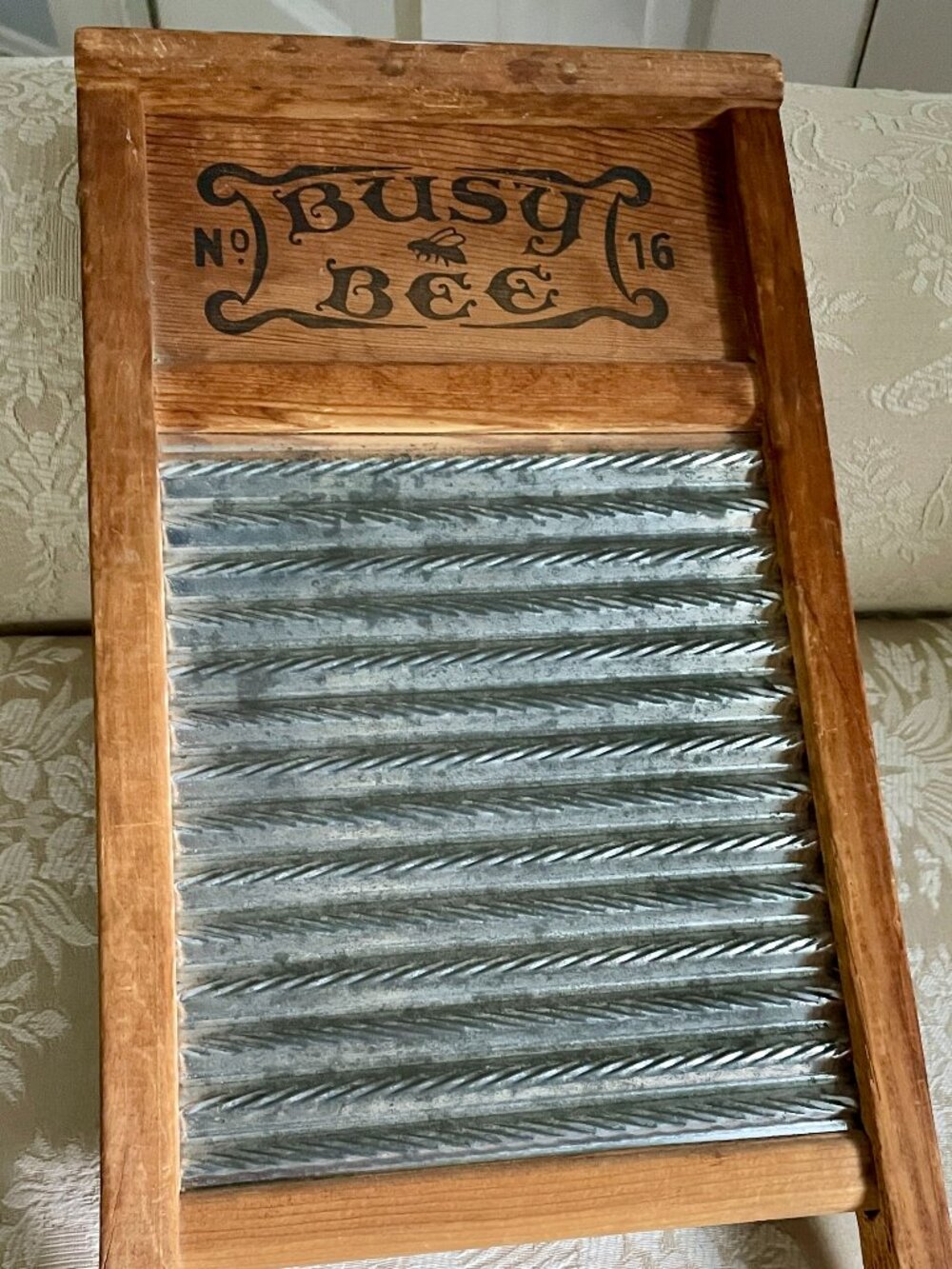 Antique Washboard - Picture 2 of 8